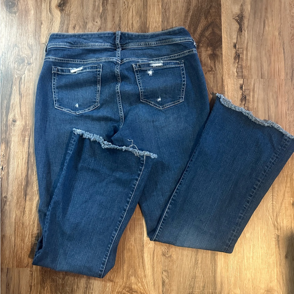 Torrid Flare Vintage Stretch Mid-Rise Jeans - Picture 5 of 5